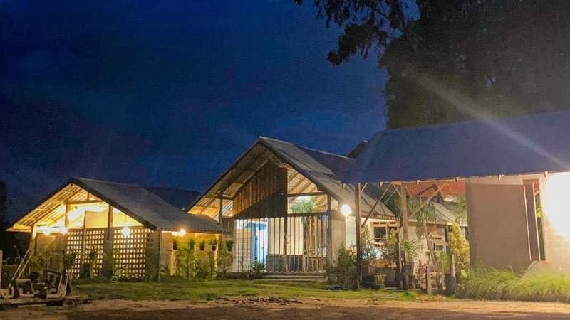 INSANE3rd Café หนองขาหย่าง